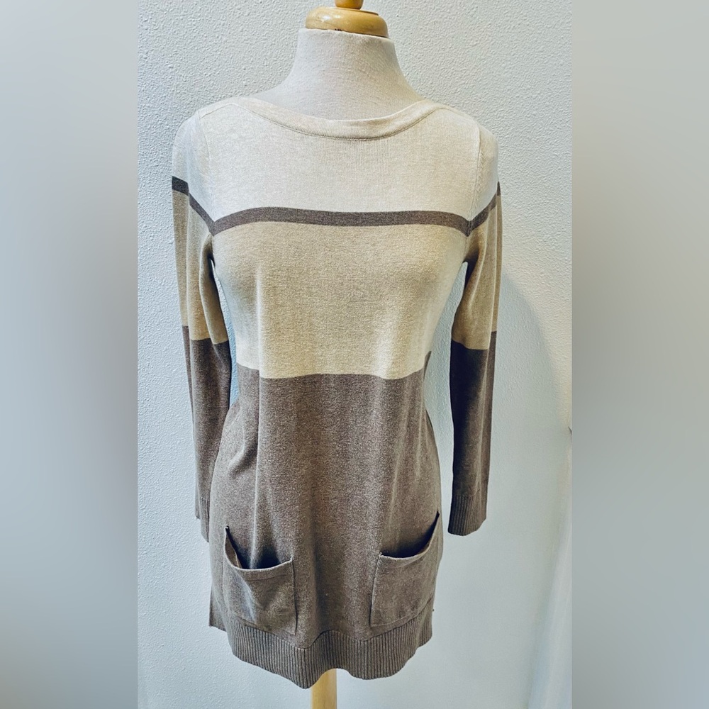 Eight Eight Eight Striped Pullover w/ Pockets size Small